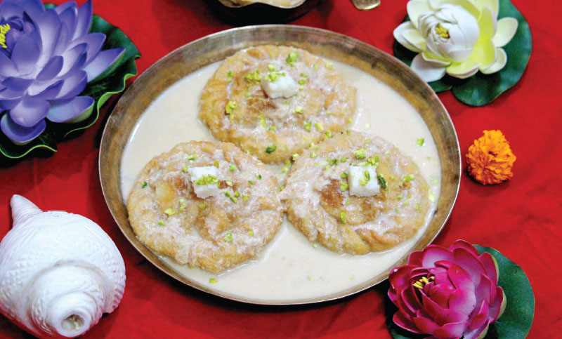 পূজার আহারে বাহারি খাবার